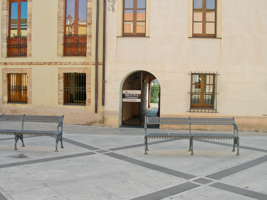 Esterno Biblioteca